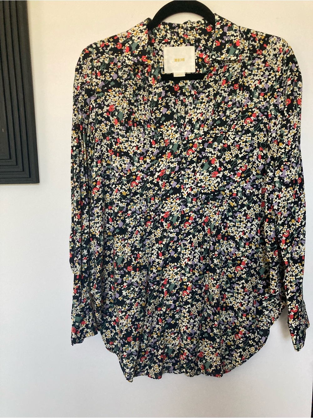 Maeve Anthropologie Black Floral V-Neck Long-Sleeve Blouse with Multicolor Print